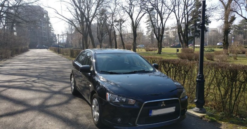 Mitsubishi-Lancer-X-1